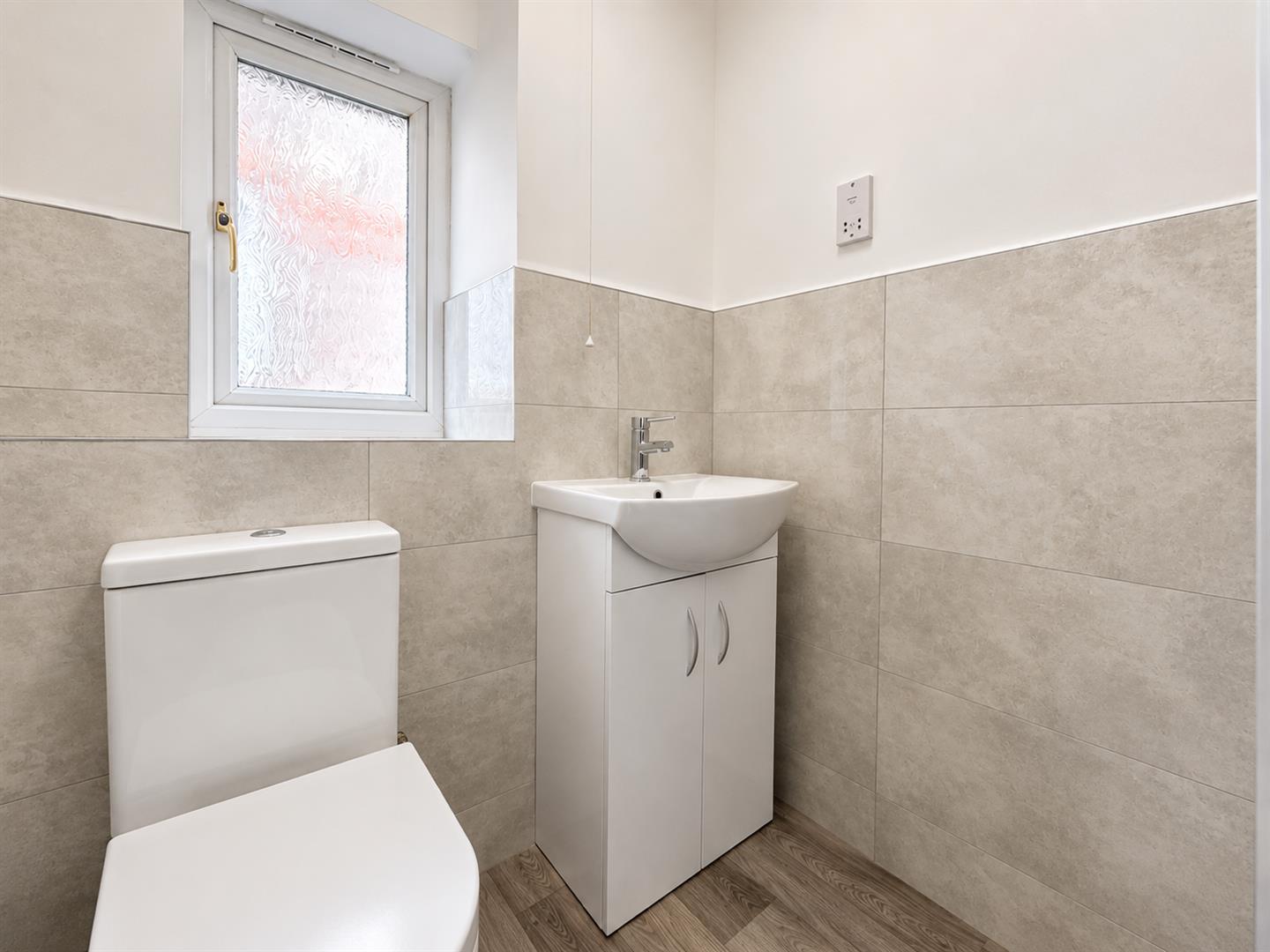 Brearley Avenue, Oldbrook